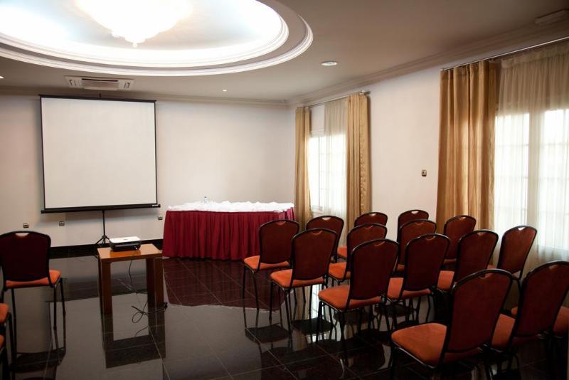 Hotel Florença Luanda Extérieur photo