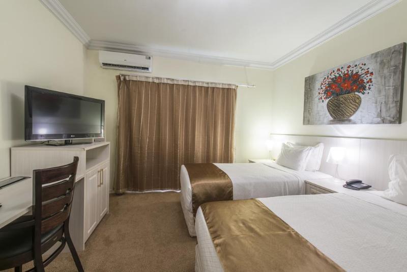 Hotel Florença Luanda Extérieur photo