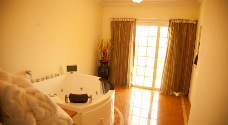Hotel Florença Luanda Extérieur photo