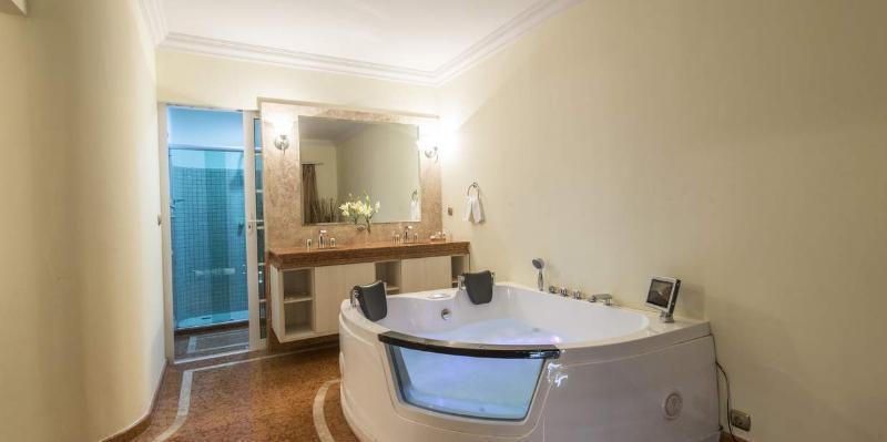 Hotel Florença Luanda Extérieur photo