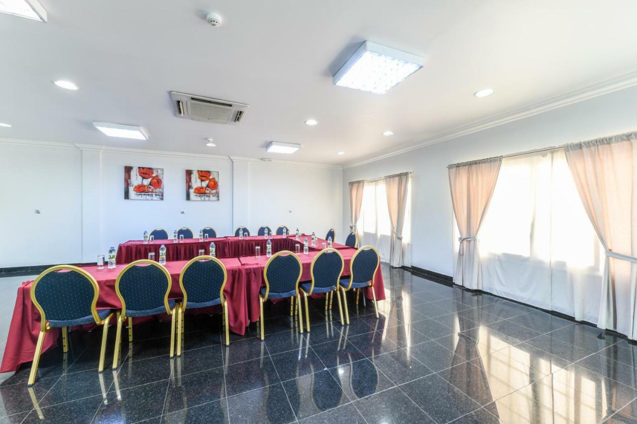 Hotel Florença Luanda Extérieur photo